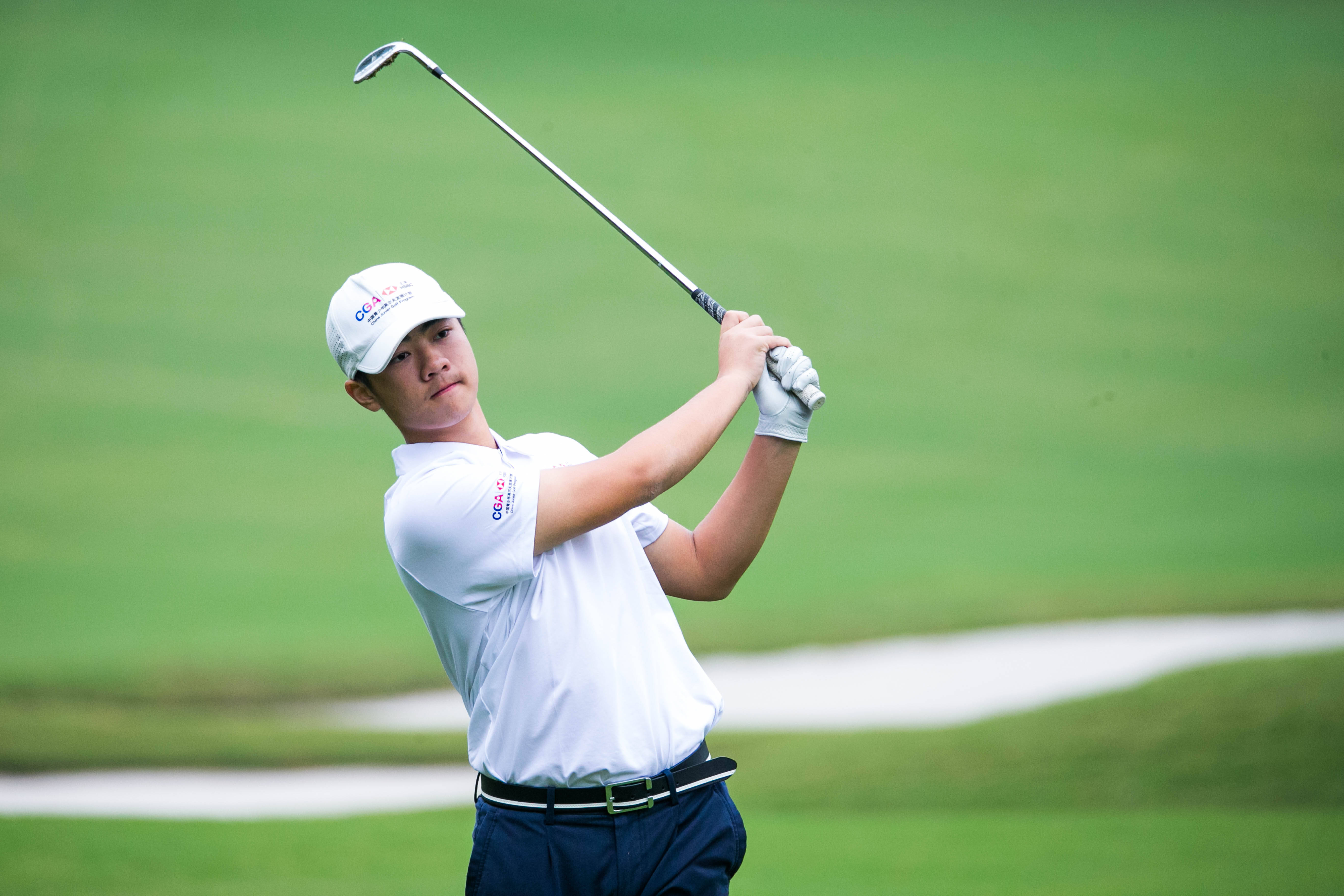 包含高尔夫选手发挥出色，荣膺最佳MVP的词条