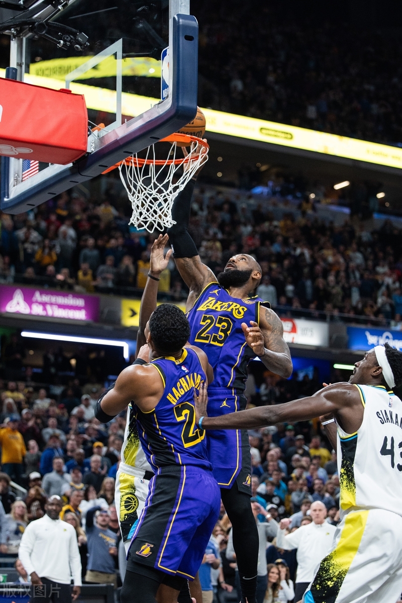 福建队逆转湖人，詹姆斯关键制胜